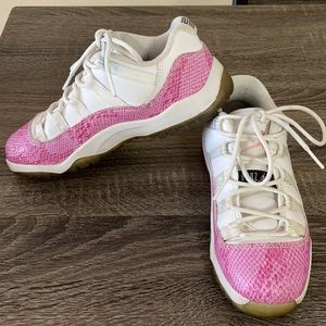 Jordan 11 Retro Low Pink Snakeskin